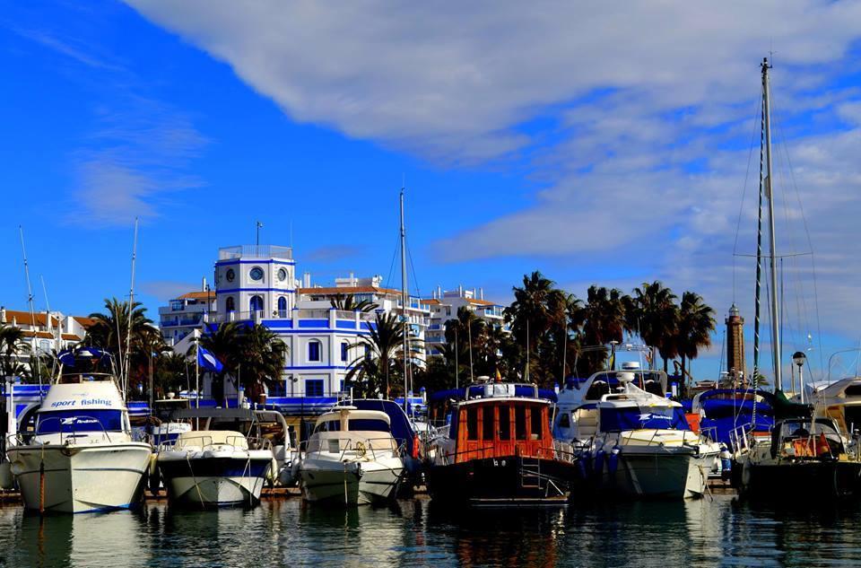 Apartamento Puerto Deportivo Εστεπόνα Εξωτερικό φωτογραφία